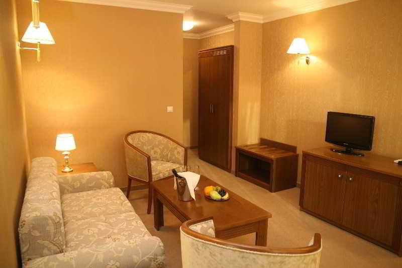 клуб централ Хотел 4*